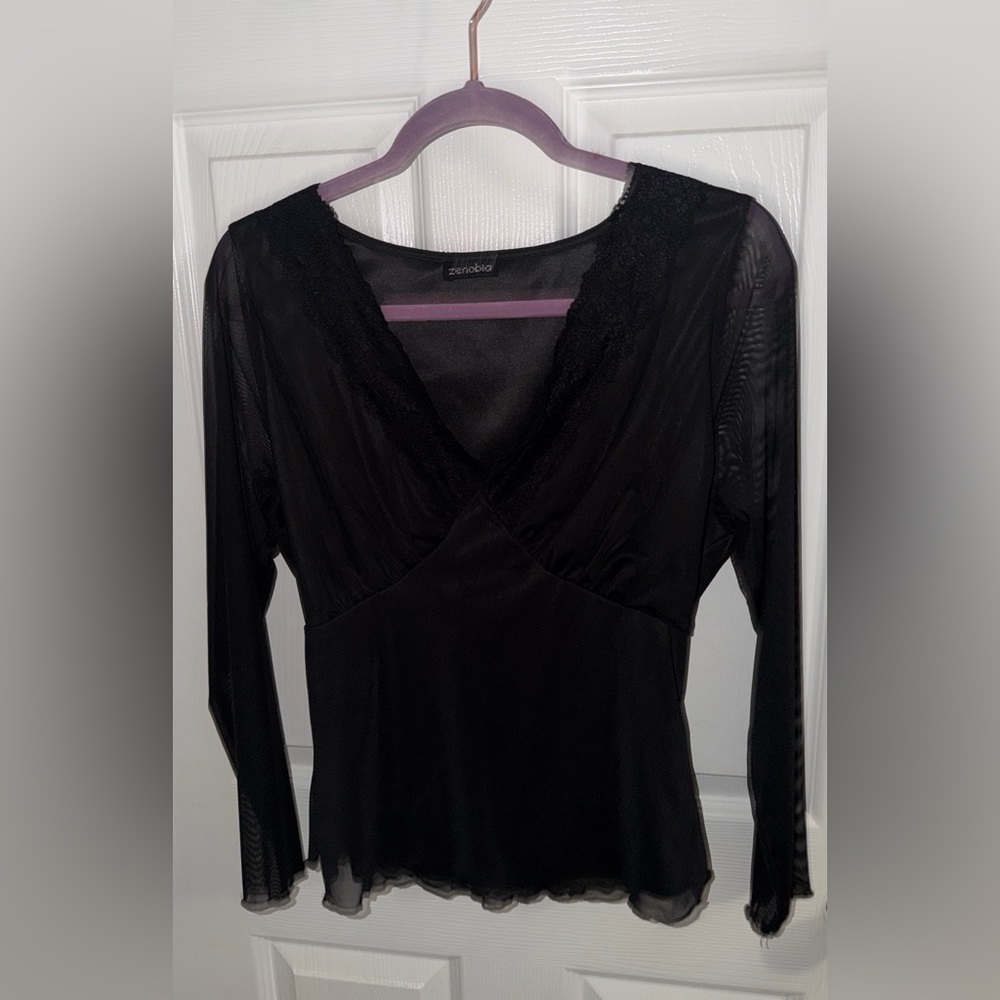 Zenobia Black Sheer-Sleeve lace V-Neck Top